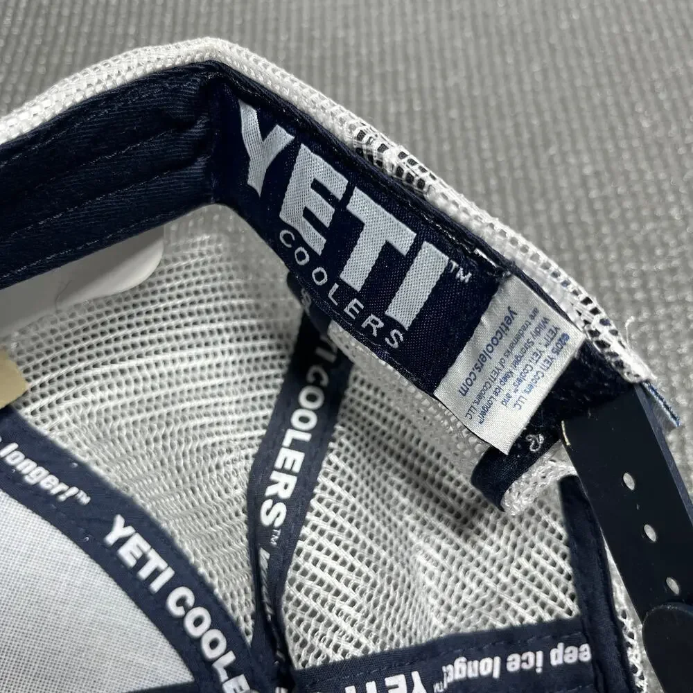 YETI Coolers Snapback Trucker‎ Hat Mens One Size Blue White Mesh Adjustable